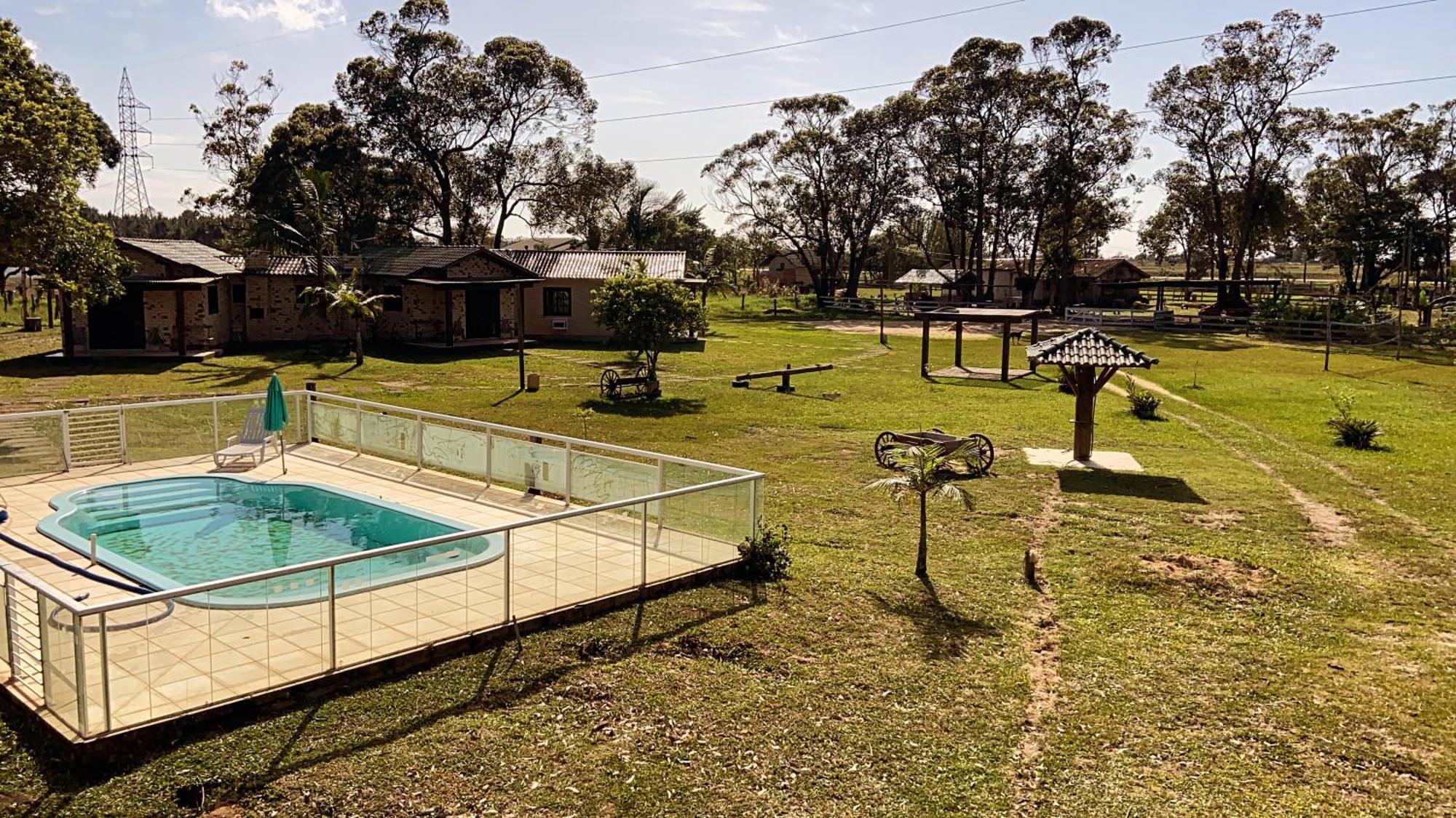 Haras Trevo De Ferro, Praia, Piscina E Campo Torres Eksteriør bilde